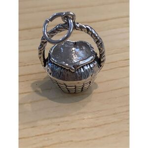 .925 Vintage Tall Sea Shell Basket Sterling Silver Jewelry Charm #basket collect